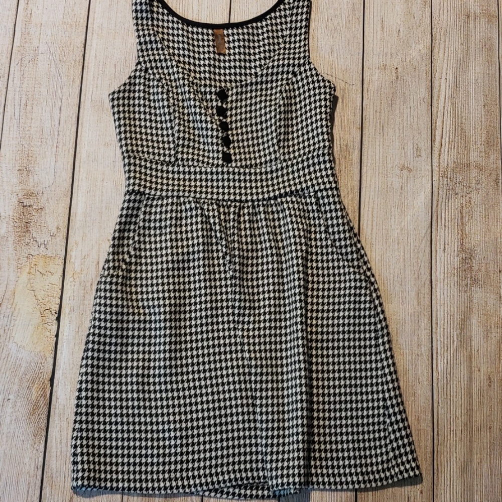 Houndstooth Dress - Perfect for Bama Gameday!